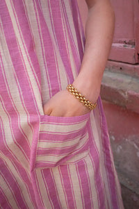 A Weathered Penny Knit Bracelet in Gold - The Mercantile London