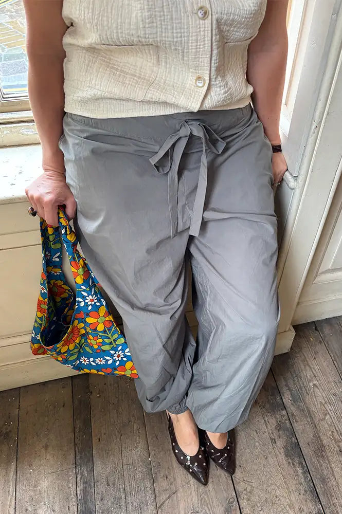 Rabens Saloner Iridi Asphalt Gathered Poplin Trousers
