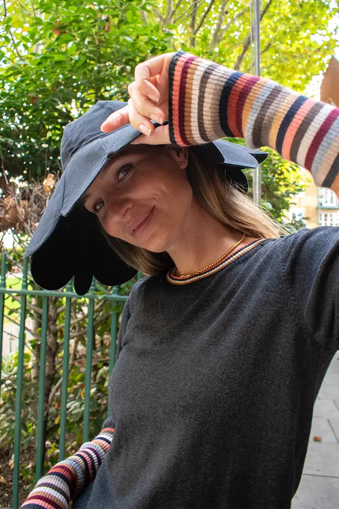 Daydress Flower Black Twill Hat