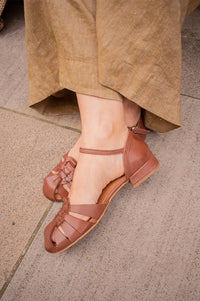 Pavement Henna Brown Leather Sandals - The Mercantile London