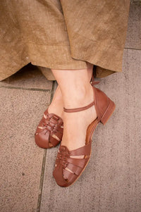Pavement Henna Brown Leather Sandals - The Mercantile London