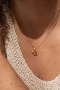 One & Eight Horseshoe Gold Necklace - The Mercantile London