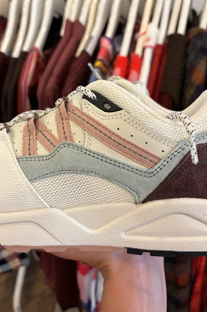 Karhu Fusion 2.0 Shaved Chocolate / Adobe Rose Trainers