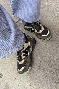 Karhu Fusion XC Beech And Jet Black Trainers - The Mercantile London