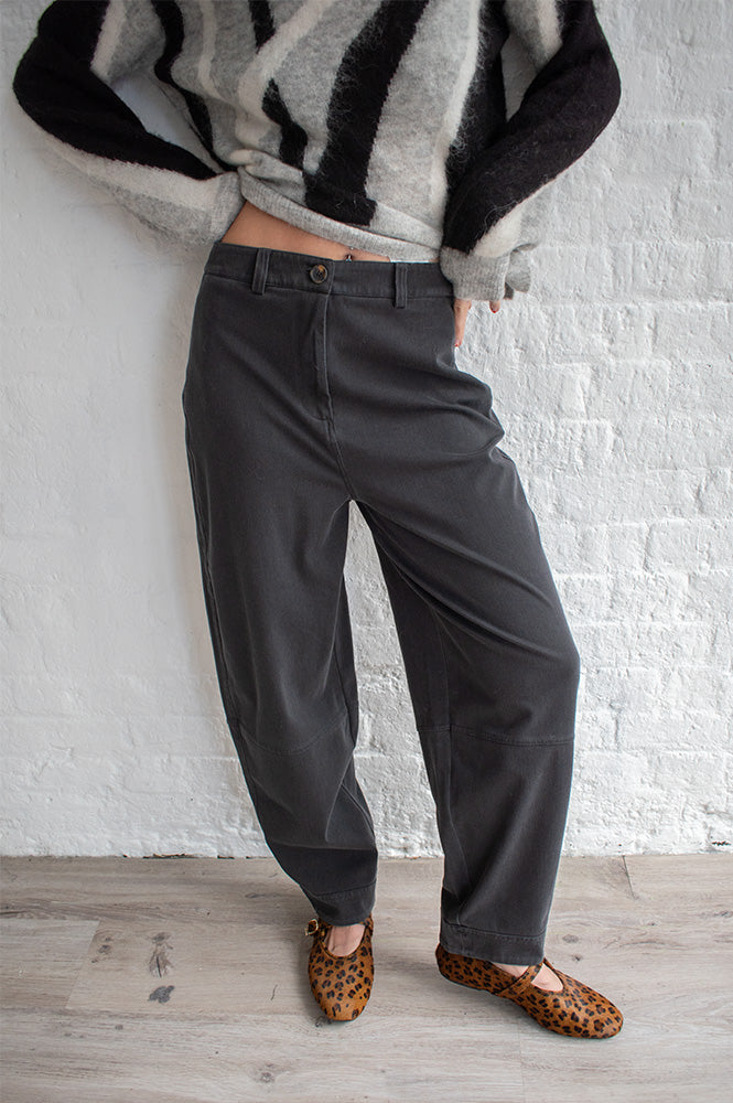 ICHI Kate Dark Grey Trousers - The Mercantile London