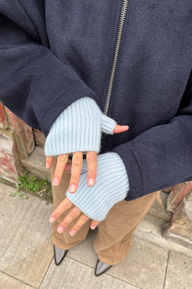 Loop Coco Whisper Blue Cashmere Mitts - The Mercantile London