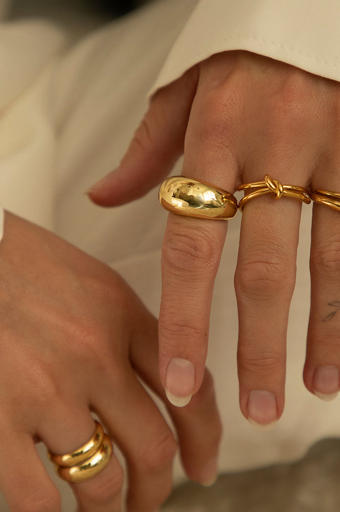 Lunar Solid Minimal Band Ring - The Mercantile London