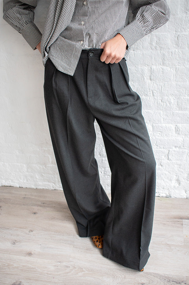 Petite Mendigote Paros Charcoal Trousers - The Mercantile London