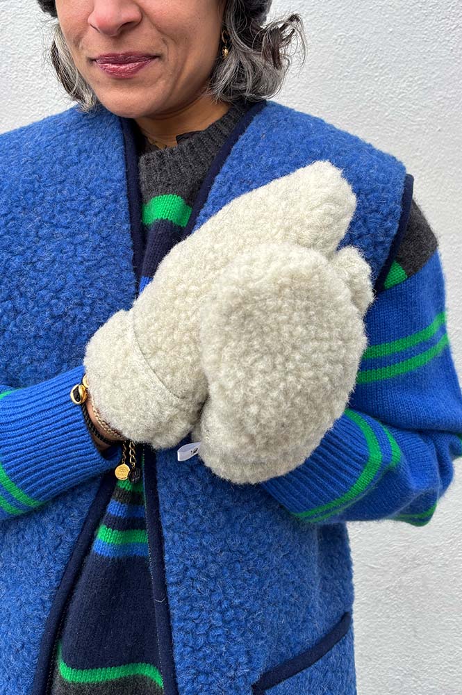 YOKO Light Grey Hooded Mittens - The Mercantile London