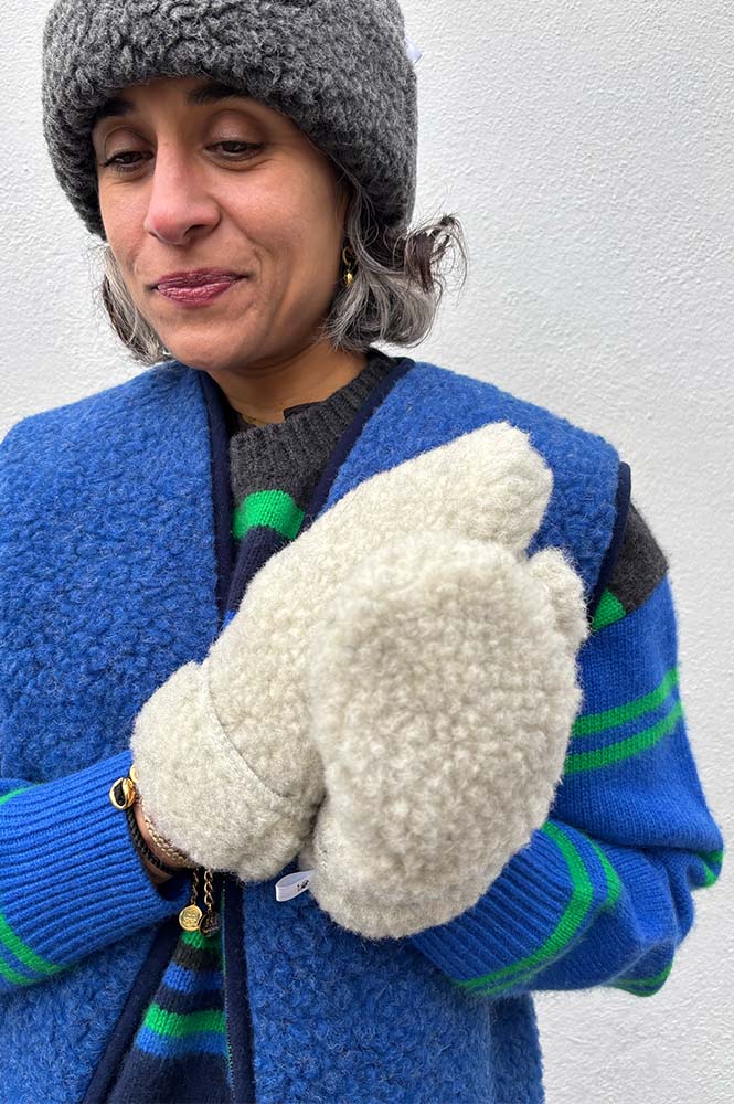 YOKO Light Grey Hooded Mittens - The Mercantile London