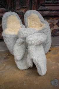 YOKO Light Grey Hooded Mittens - The Mercantile London