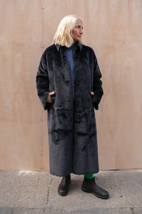 Molliolli Lungo Black Coat