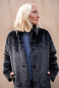 Molliolli Lungo Black Coat