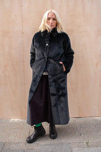 Molliolli Lungo Black Coat