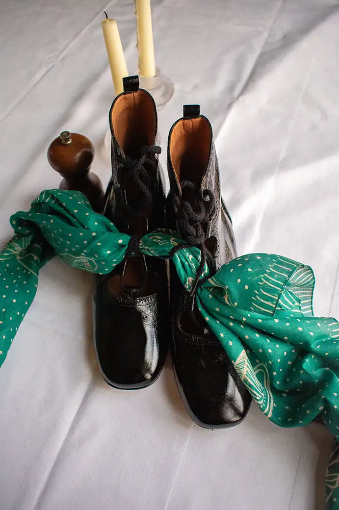 Naguisa Elur Black Gloss Boot