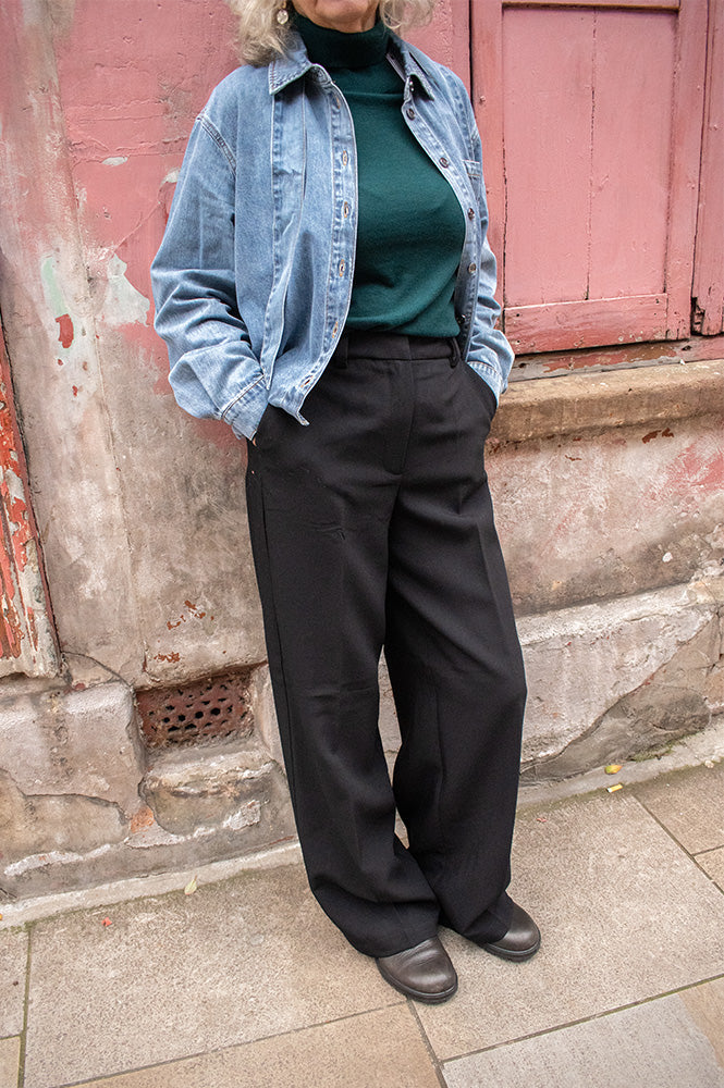 Numph Almut Caviar Suit Trousers