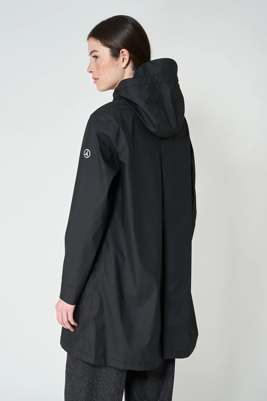 Tantä Nuovola Black Raincoat - The Mercantile London
