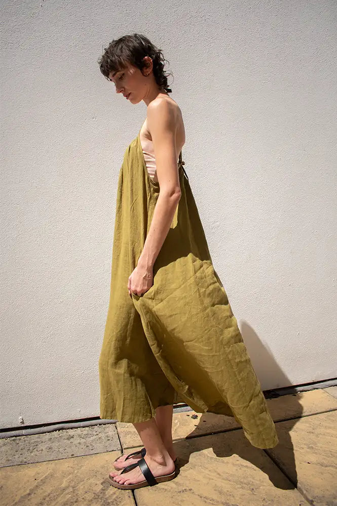 Amente Green Solid Back Tie Dress