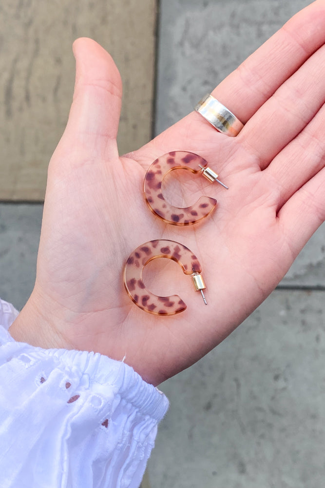 B.M.L Marseille Resin Brown Earrings - The Mercantile London