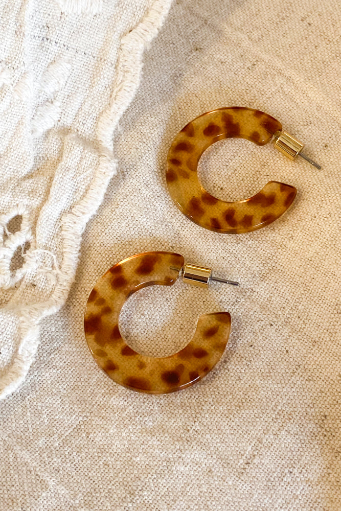 B.M.L Marseille Resin Brown Earrings - The Mercantile London