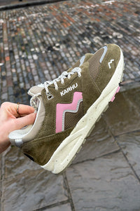 Karhu Aria 95 Beech And Lilas Trainers