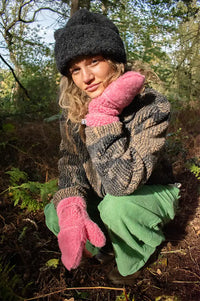 Yoko Wool Fuschia Hooded Mittens - The Mercantile London