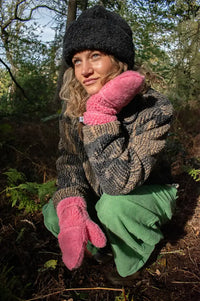Yoko Wool Fuschia Hooded Mittens - The Mercantile London