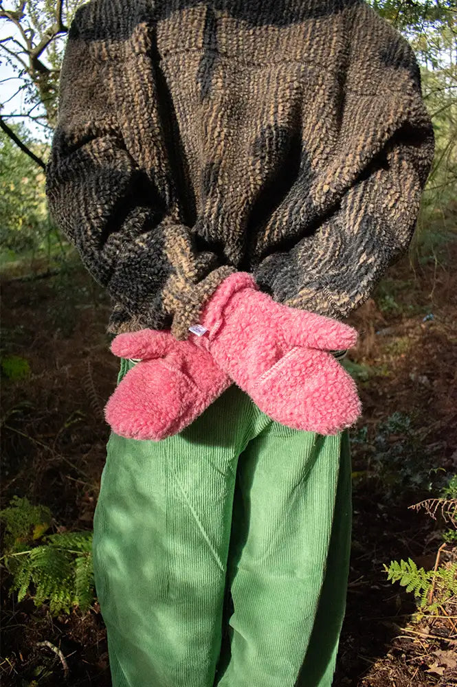 Yoko Wool Fuschia Hooded Mittens - The Mercantile London