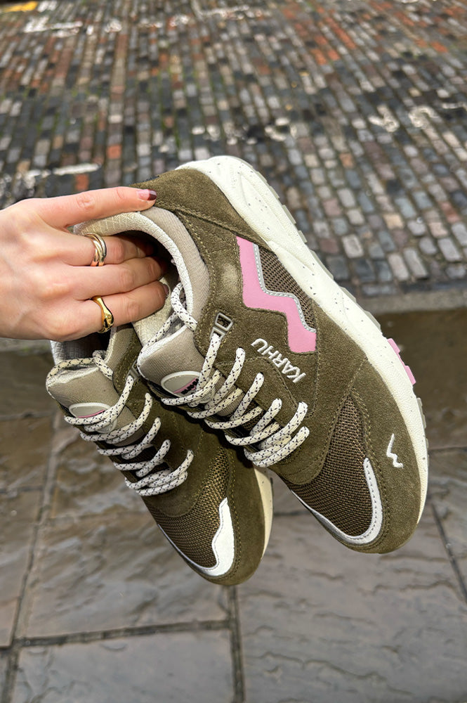 Karhu Aria 95 Beech And Lilas Trainers