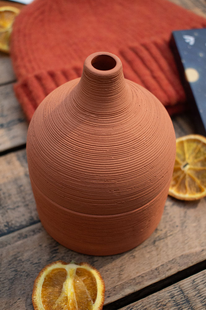 Lit By Drew Textured Terracotta Candle Moroccan Amber + Orris Root - The Mercantile London