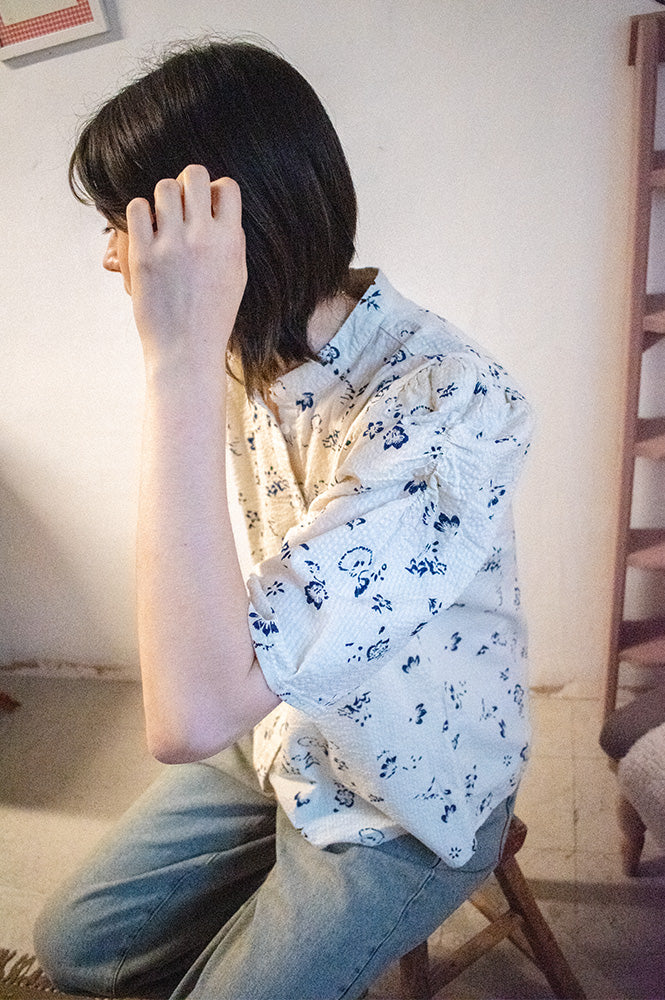 ICHI Qwina Indigo Floral Blouse - The Mercantile London