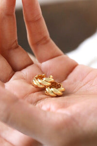 L.A. Rope Huggie Hoop Earrings in Gold - The Mercantile London