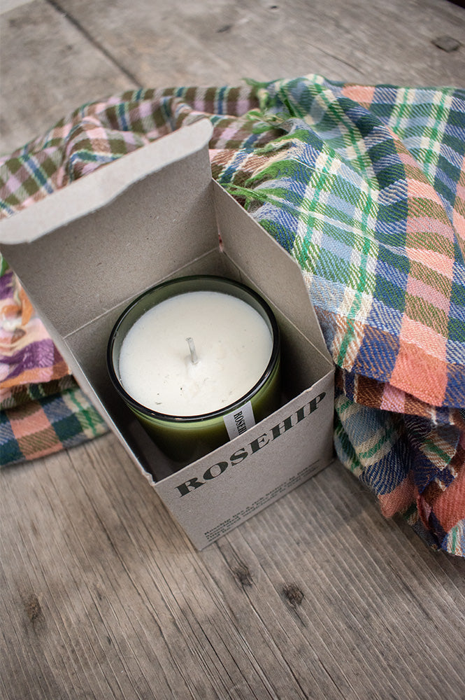 Green Botanical Rosehip Candle - The Mercantile London