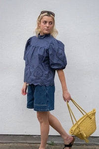 ICHI Kamina Medium Blue Shorts