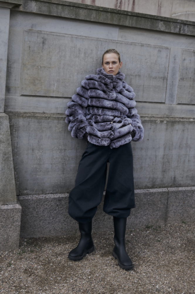 Stella Nova Fall Grey Faux Fur Coat
