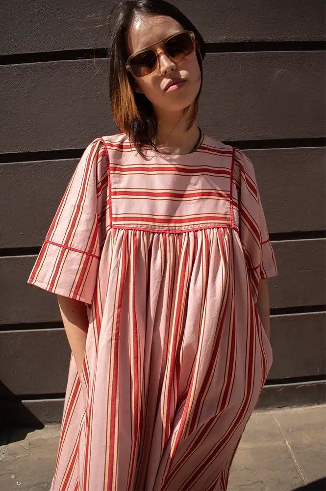 Projektityyny Pink Cherry Pop Striped Dress