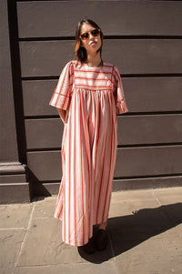Projektityyny Pink Cherry Pop Striped Dress
