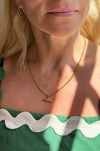 White Curb Chain T-Bar Necklace in Gold