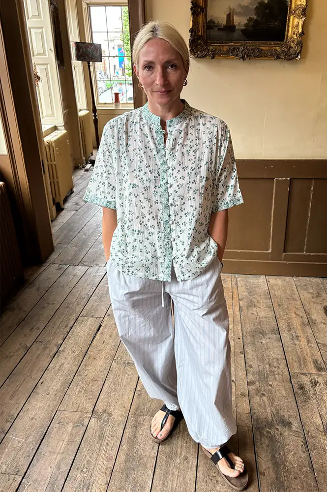 M.A.B.E Edie Green Floral Short Sleeve Blouse
