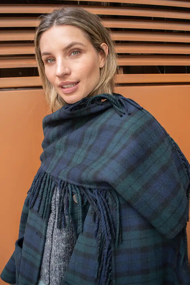 Yerse Checked Short Coat With Tasseled Scarf Detail