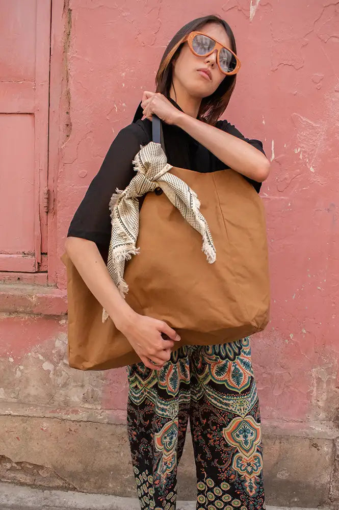 Kate Sheridan Tawny Giga Tote Bag