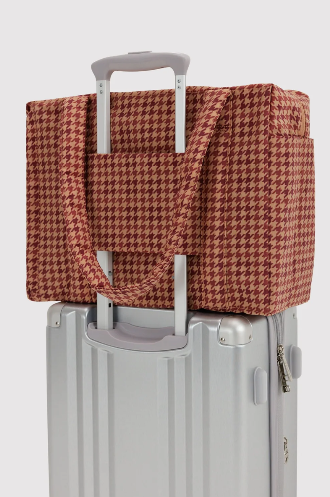 Baggu Tan Houndstooth Small Cloud Carry-On Bag