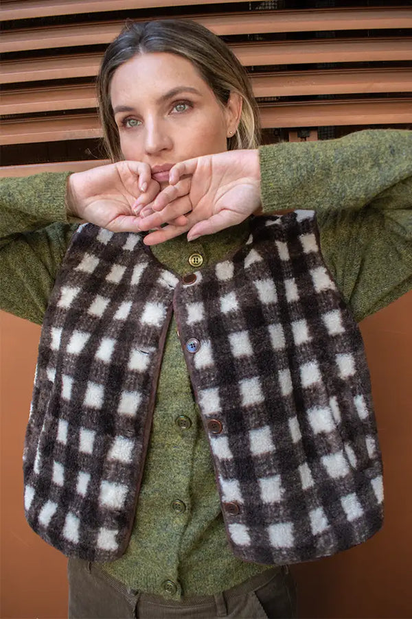 Artlove Iserie Brown Check Vest