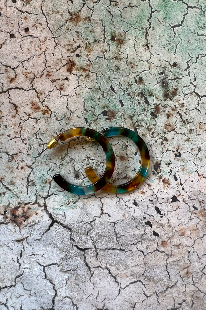 B.M.L Isla Resin Hoop Blue Earrings - The Mercantile London