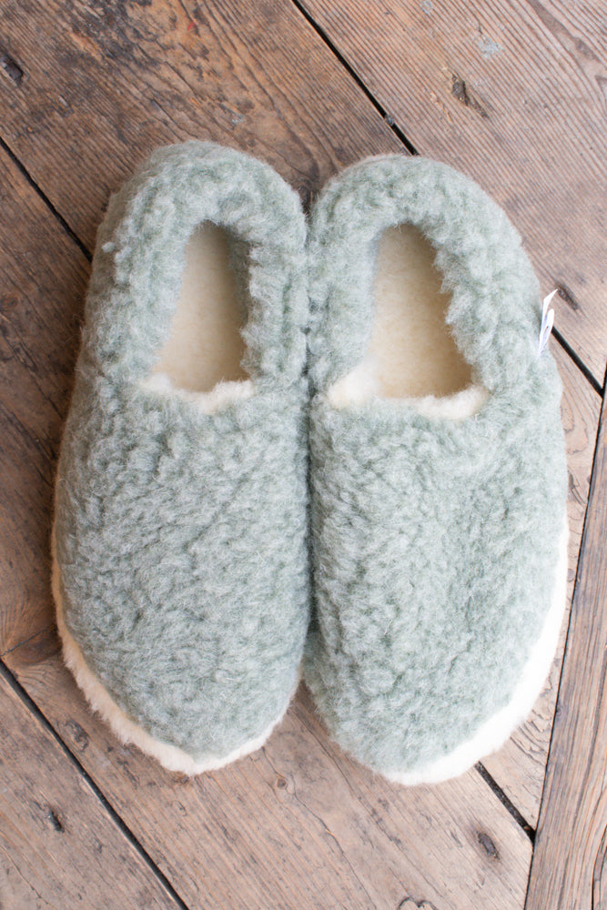 YOKO Wool Green Natural Slippers - The Mercantile London