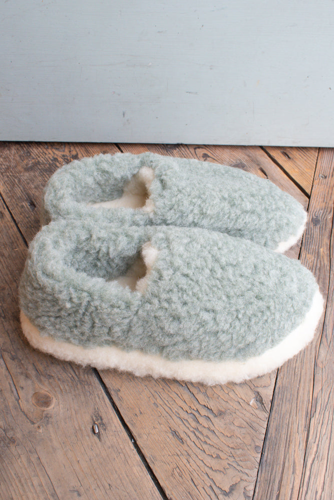 YOKO Wool Green Natural Slippers - The Mercantile London