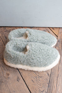 YOKO Wool Green Natural Slippers - The Mercantile London