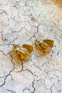 White Molten Curve Gold Plate Earring - The Mercantile London