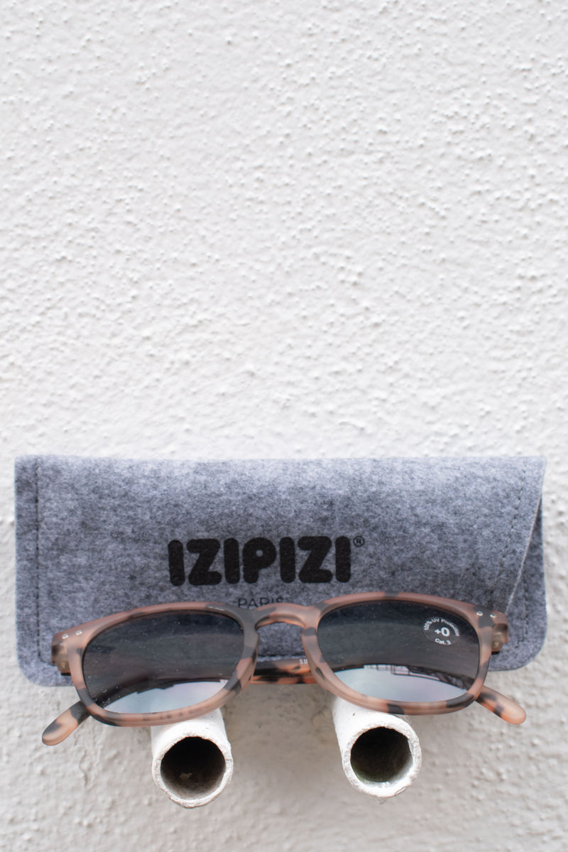 IZIPIZI #E Light Tortoise Sunglasses - The Mercantile London