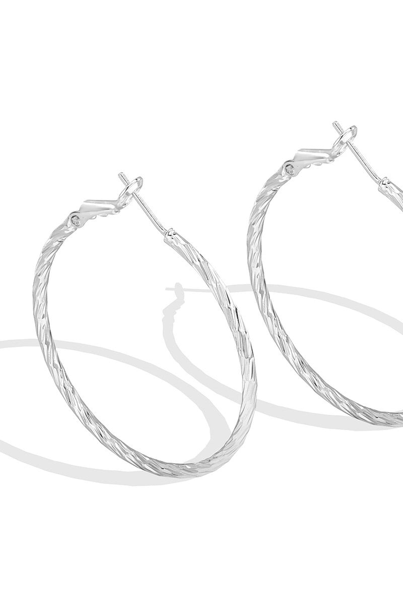 SS23 White Etched Line Hoop in Silver - The Mercantile London